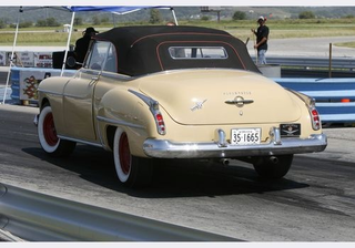 Illustration for article titled Vintage Drag Racing at Mid-America Motorplex